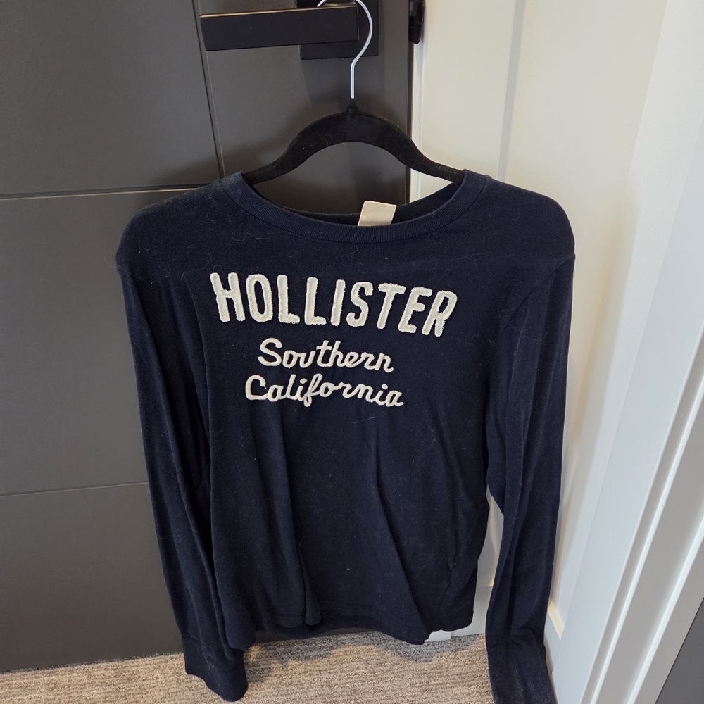 XL Hollister Navy Blue Graphic Tee